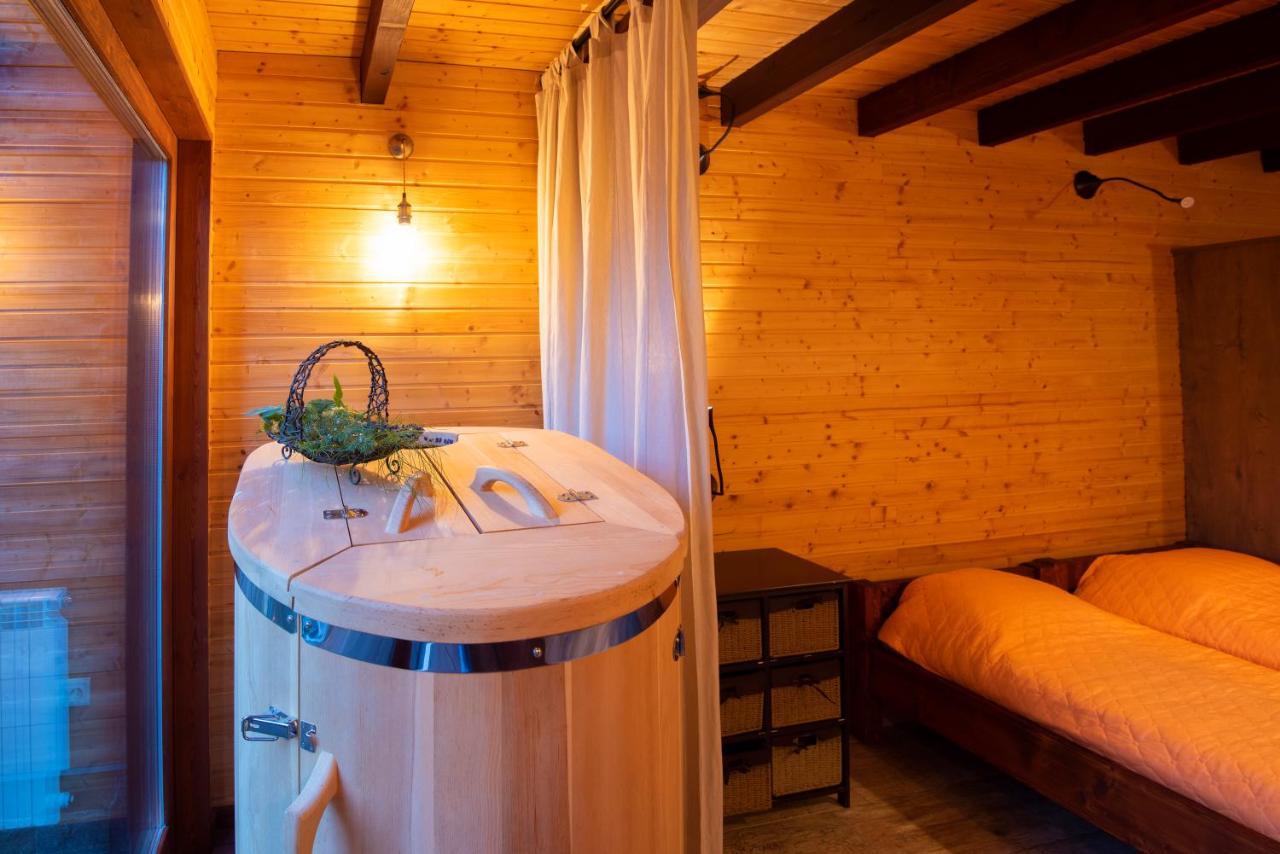 Pinus Villas Lodge With Private Jacuzzi & Phyto-Sauna Retreat Zheleznitsa Exterior foto